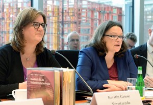 Ministerin Andrea Nahles hat in dieser Woche dem Ausschuss für Arbeit und Soziales die Herausforderungen bei der Integration der Flüchtinge erläutert. (Foto: Bundestag/Melde)