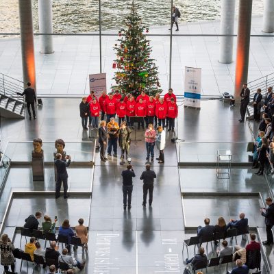 Weihnachtsbaum im Bundestag